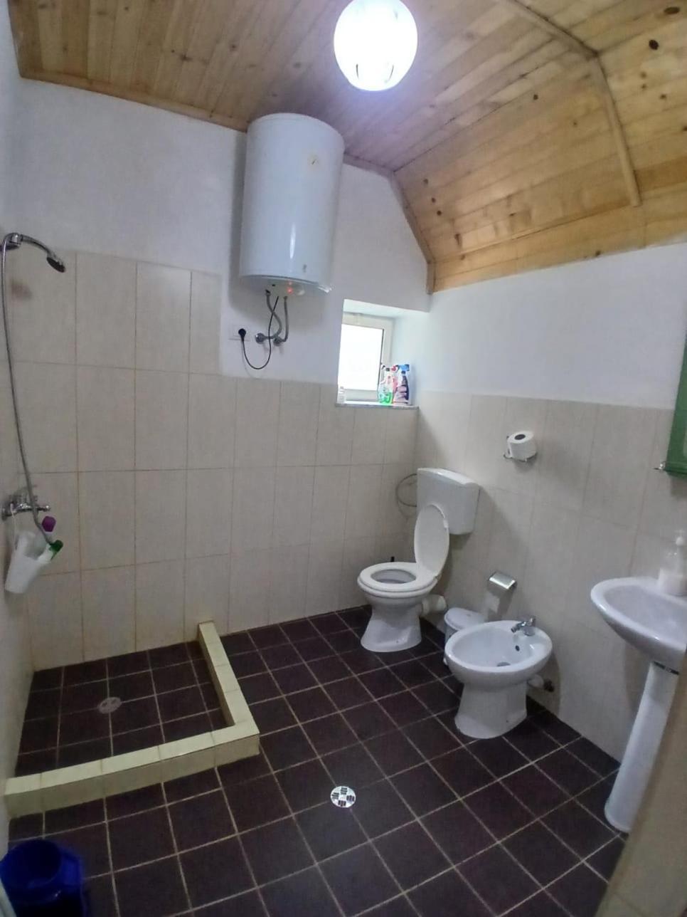 Bujtina Milani Bed and breakfast